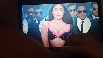 Indian actress Kareena Kapoor Khan masturbation cum