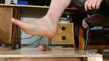 Barefeeted gay footjob with soles and toes HD